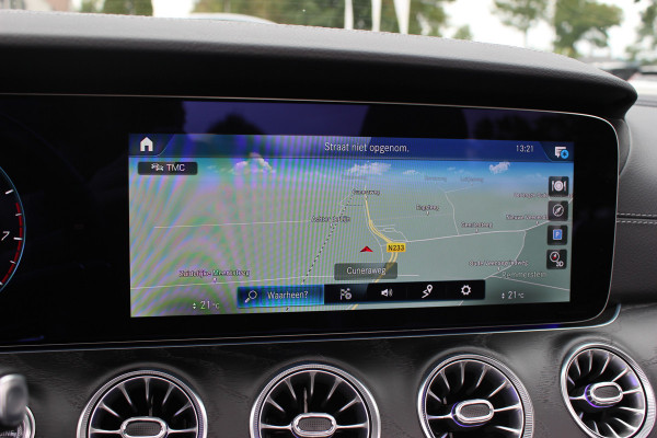 Mercedes-Benz E-Klasse Cabrio 200 AMG Line / Nieuwstaat / Camera / Burmester / Luxe Leder / Memory Seats / 19'' / Matrix LED / Nekverwarming / CarPlay / Sfeerverlichting / Windscherm / Stoelverwarming+Ventilatie / DAB / Cruise Control