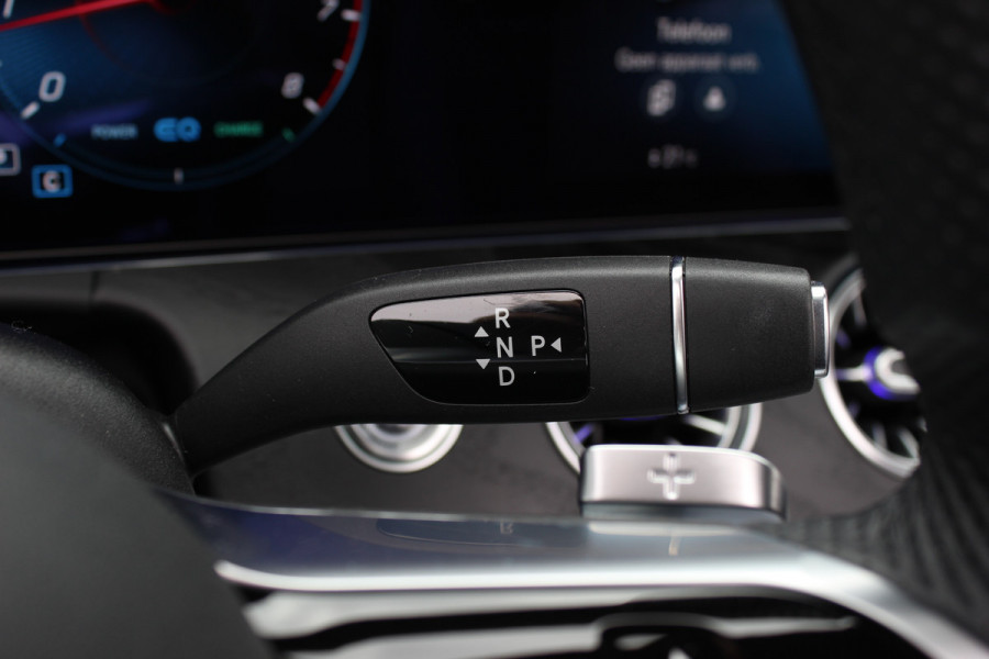 Mercedes-Benz E-Klasse Cabrio 200 AMG Line / Nieuwstaat / Camera / Burmester / Luxe Leder / Memory Seats / 19'' / Matrix LED / Nekverwarming / CarPlay / Sfeerverlichting / Windscherm / Stoelverwarming+Ventilatie / DAB / Cruise Control