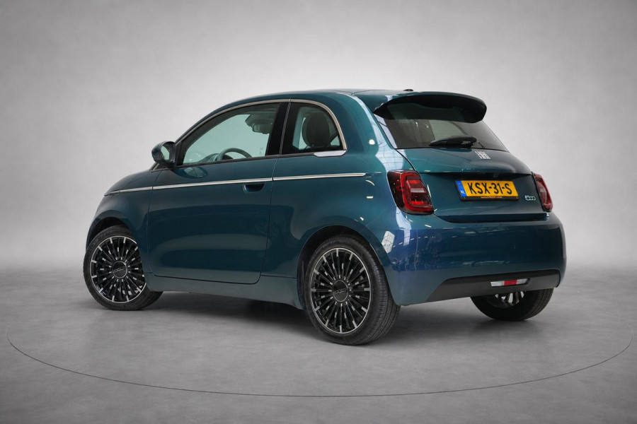 Fiat 500E La Prima 42 kWh | SoH 94,9% | Navigatie | Carplay | Climate control | Cruise control | Lm velgen |