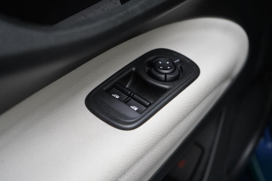 Fiat 500E La Prima 42 kWh | SoH 94,9% | Navigatie | Carplay | Climate control | Cruise control | Lm velgen |