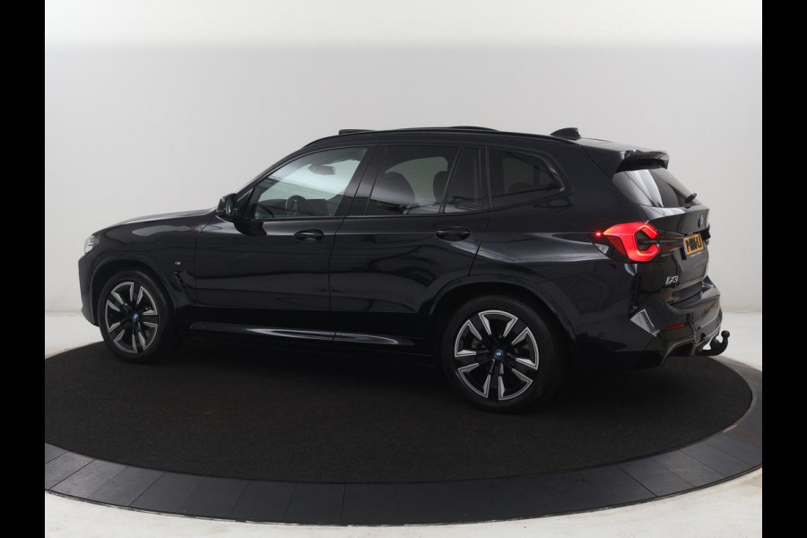 BMW iX3 Executive 80 kWh M-Sport | SOH 94.4% | Panoramadak | Leder | Adaptive cruise | Trekhaak | Carplay | Sfeerverlichting | Memory | Stuur/stoelverwarming | Camera | Park assist |