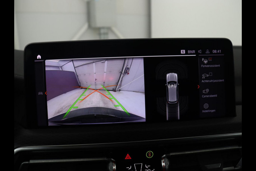 BMW iX3 Executive 80 kWh M-Sport | SOH 94.4% | Panoramadak | Leder | Adaptive cruise | Trekhaak | Carplay | Sfeerverlichting | Memory | Stuur/stoelverwarming | Camera | Park assist |