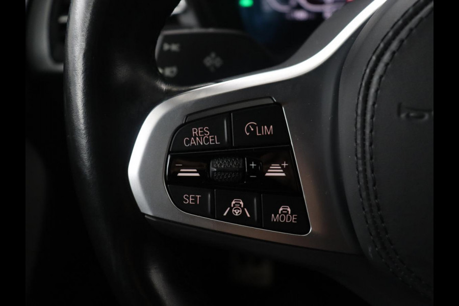 BMW iX3 Executive 80 kWh M-Sport | SOH 94.4% | Panoramadak | Leder | Adaptive cruise | Trekhaak | Carplay | Sfeerverlichting | Memory | Stuur/stoelverwarming | Camera | Park assist |