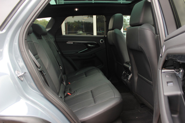 Land Rover Range Rover Evoque 2.0 D200 AWD R-Dynamic HSE / Panoramadak / Camera / Head-up / Meridian / Luxe Leder / 20'' / Keyless / CarPlay / Stuur+Stoelverwarming / Dodehoek / DAB / ACC