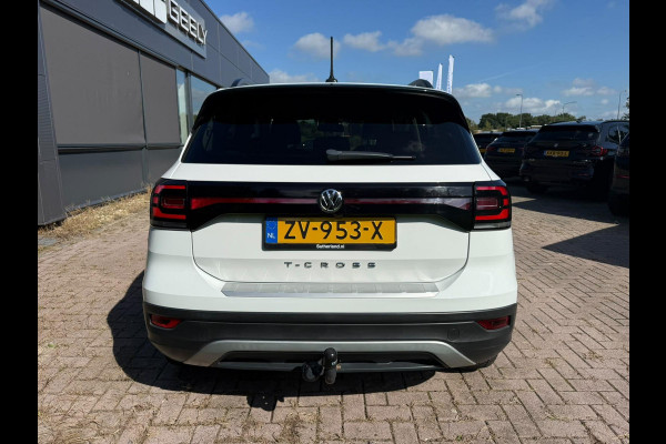 Volkswagen T-Cross 1.0 TSI Life 95 PK | Trekhaak | Navigatie | Climate Controle | LMV |