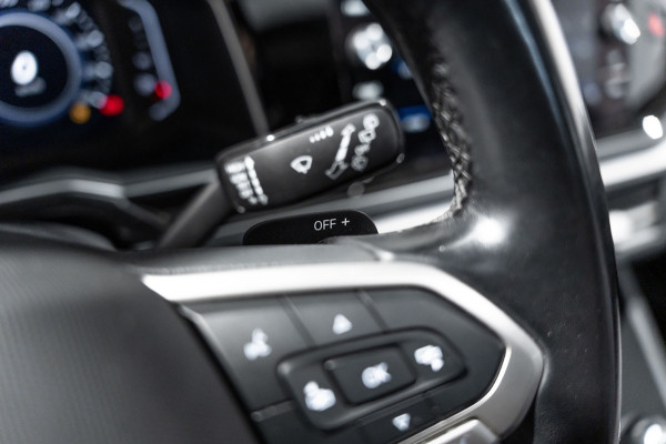 Volkswagen Taigo 1.5 TSI R-Line DSG PANO PDC Keyless