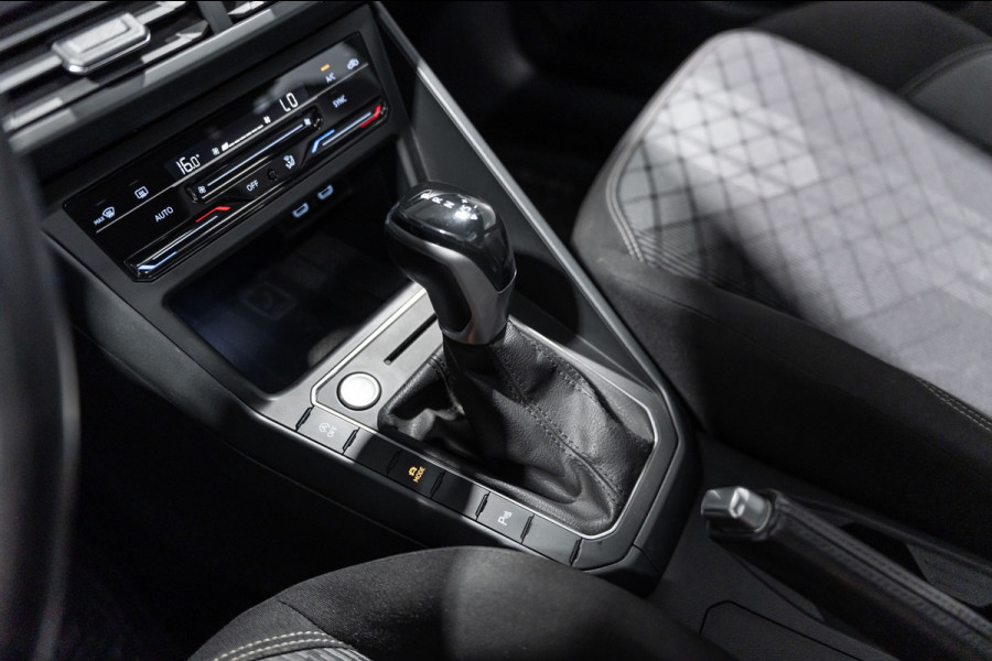 Volkswagen Taigo 1.5 TSI R-Line DSG PANO PDC Keyless