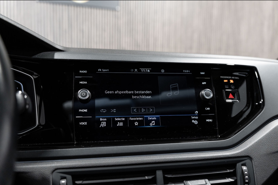 Volkswagen Taigo 1.5 TSI R-Line DSG PANO PDC Keyless