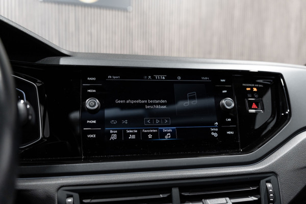 Volkswagen Taigo 1.5 TSI R-Line DSG PANO PDC Keyless