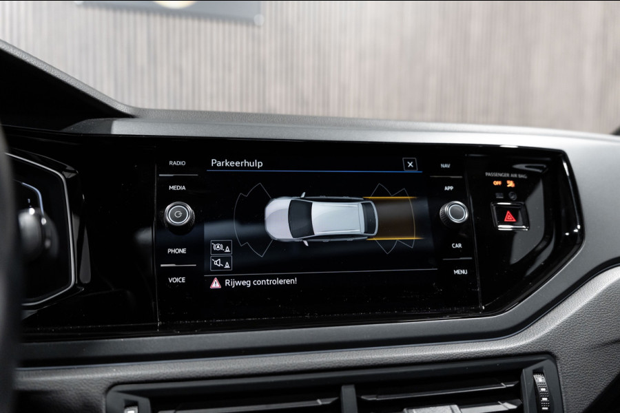 Volkswagen Taigo 1.5 TSI R-Line DSG PANO PDC Keyless