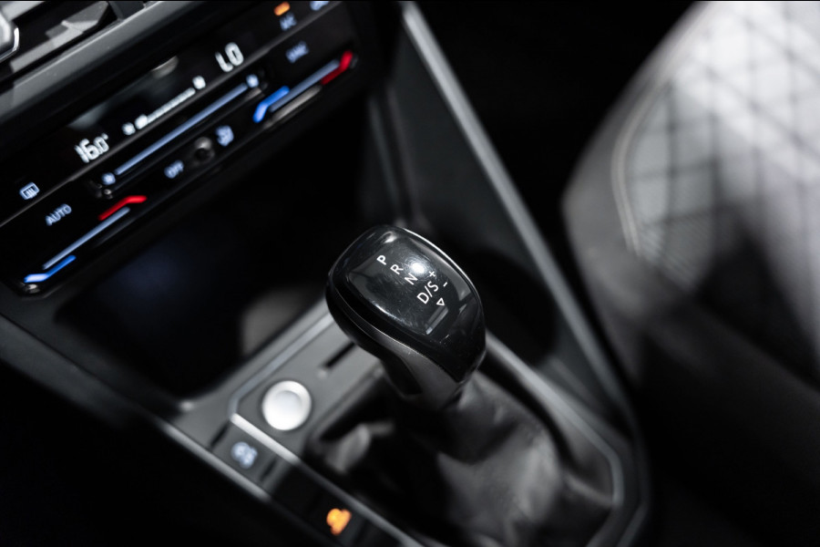 Volkswagen Taigo 1.5 TSI R-Line DSG PANO PDC Keyless