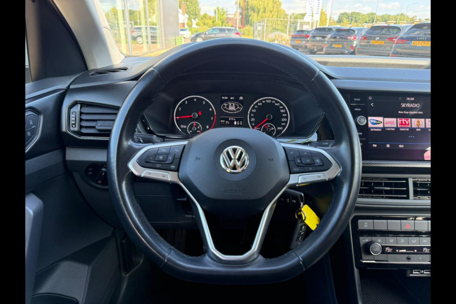 Volkswagen T-Cross 1.0 TSI Life 95 PK | Trekhaak | Navigatie | Climate Controle | LMV |