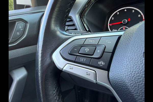 Volkswagen T-Cross 1.0 TSI Life 95 PK | Trekhaak | Navigatie | Climate Controle | LMV |