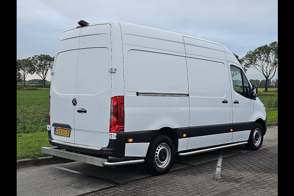 Mercedes-Benz Sprinter 315 L2H2 RWD Cruise control, Airco, Carplay, Camera, Dodehoek detectie, Automaat, Orgineel NL