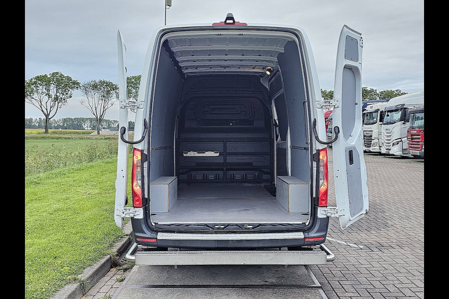 Mercedes-Benz Sprinter 315 L2H2 RWD Cruise control, Airco, Carplay, Camera, Dodehoek detectie, Automaat, Orgineel NL
