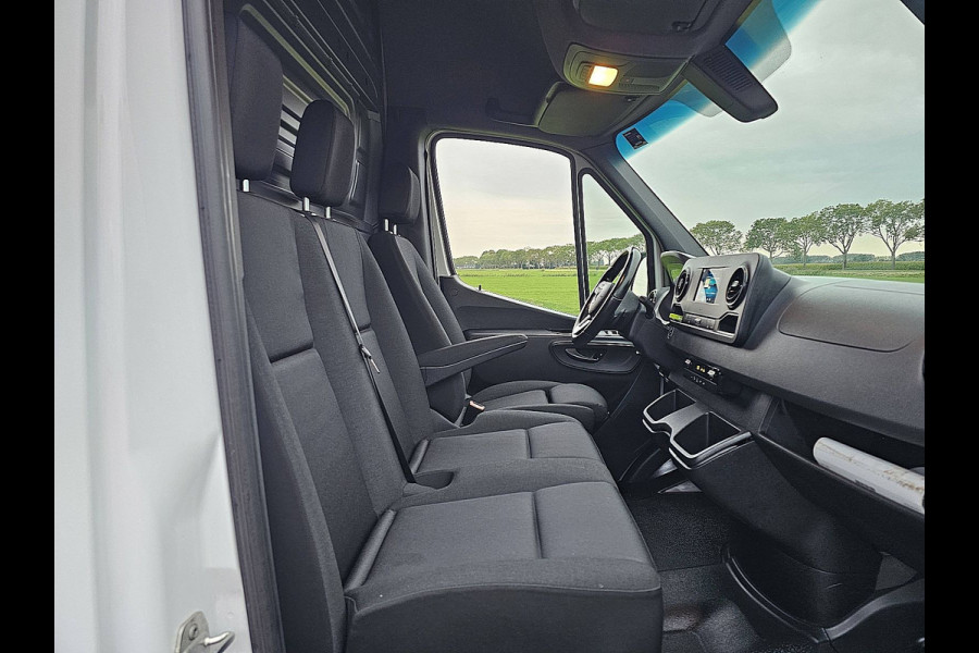 Mercedes-Benz Sprinter 315 L2H2 RWD Cruise control, Airco, Carplay, Camera, Dodehoek detectie, Automaat, Orgineel NL