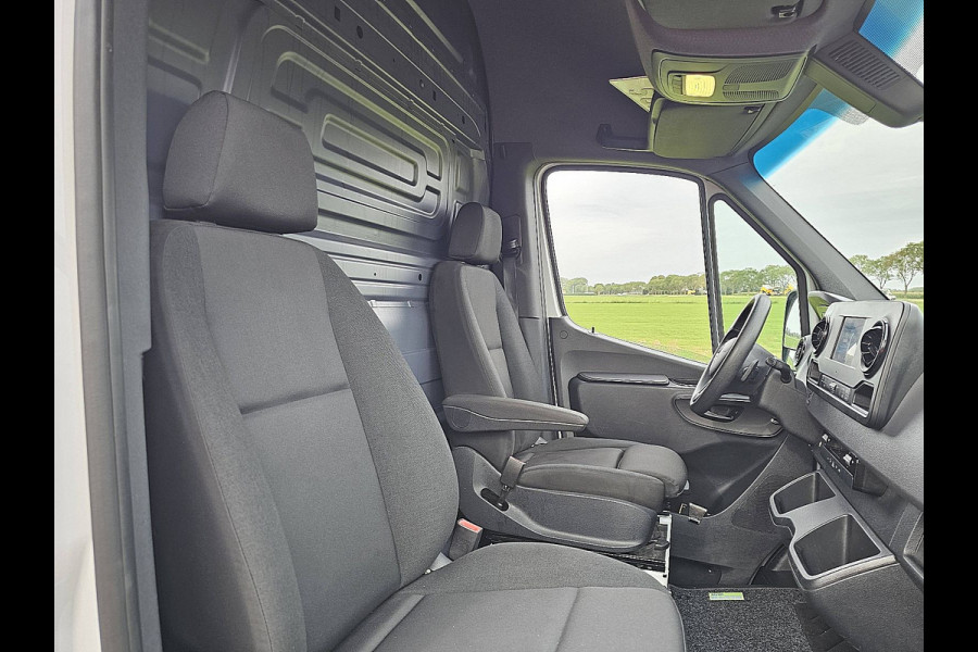 Mercedes-Benz Sprinter 315 1.9 CDI L4H3 RWD Cruise control, Airco, Carplay, Camera, Climate control, Bluetooth, Automaat, Sidebars