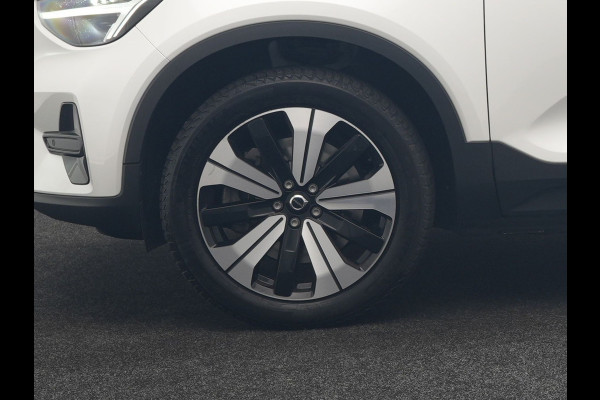 Volvo XC40 Recharge Plus 70 kWh 231pk Dealer O.H | Trekhaak Af Fabriek | Warmtepomp | Adaptive Cruise | Camera | Sportstoelen & Stuur Verwarmd | Google Assistent | Pilot Assist | Apple Carplay | Virutal Cockpit | DAB | 19"L.M