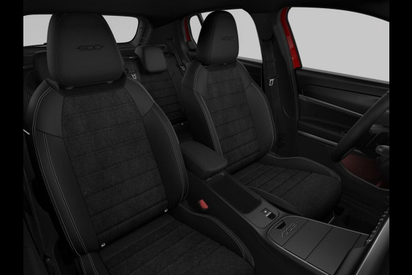 Fiat 600 1.2 Hybrid Sport | Clima | Camera | Adapt. Cruise | BSM | Navi | 18" | Winter Pack | Apple Carplay