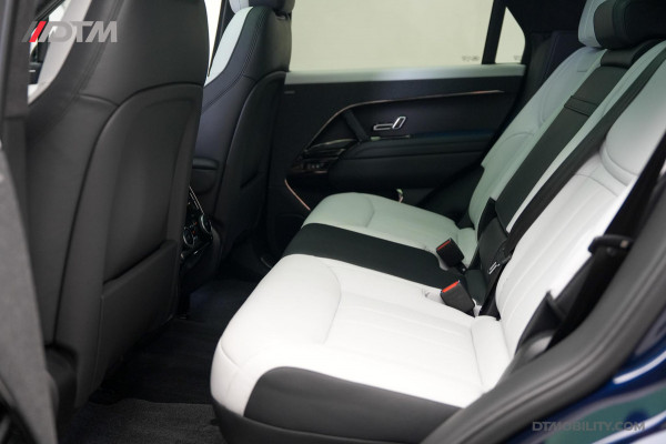 Land Rover Range Rover Sport 3.0 P510e First Edition | Portofino Blue | Treeplanken | Panorama | Massage | Meridian