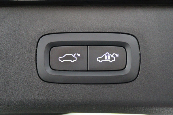 Lynk & Co 01 1.5 Plug-in Hybrid 360° Camera, Panoramadak, ACC, Apple Carplay, Infinity Sound, DAB, 20''