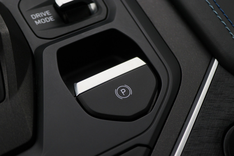 Lynk & Co 01 1.5 Plug-in Hybrid 360° Camera, Panoramadak, ACC, Apple Carplay, Infinity Sound, DAB, 20''