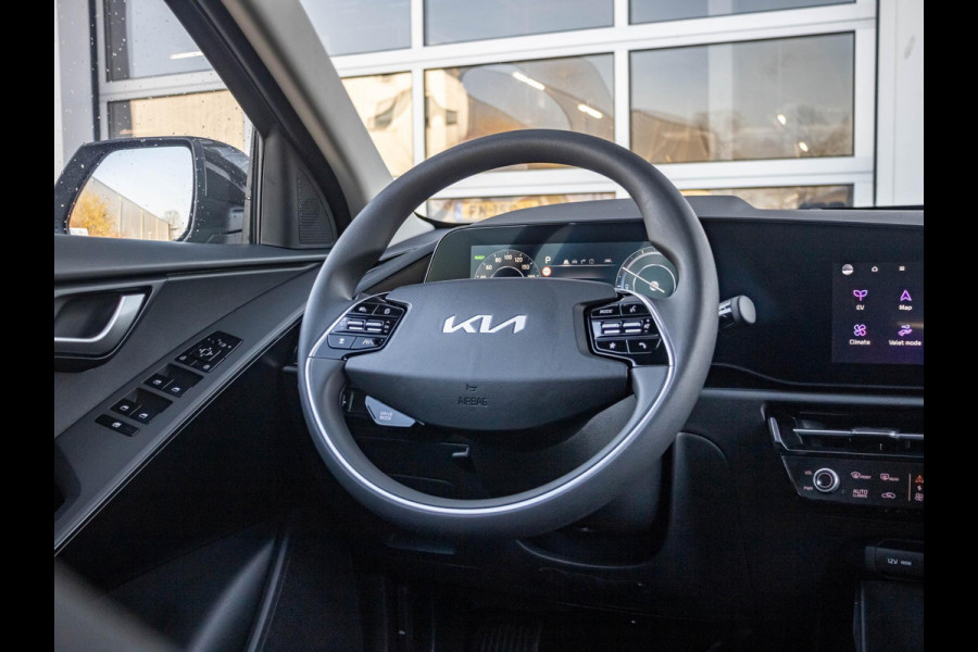 Kia Niro EV Air 64.8 kWh | Op voorraad | Direct rijden  | Clima | Camera | Apple Carplay | Stoel&Stuur Verwarming