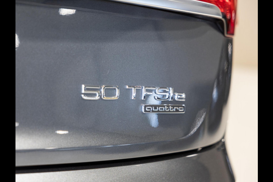 Audi Q5 50 TFSI e S-Line edition SOH 93% / 300pk / Achteruitrij camera / NAP / Dealer onderhouden /