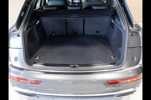 Audi Q5 50 TFSI e S-Line edition SOH 93% / 300pk / Achteruitrij camera / NAP / Dealer onderhouden /