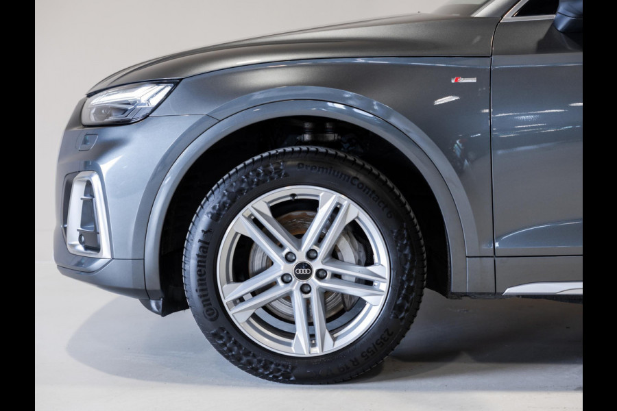 Audi Q5 50 TFSI e S-Line edition SOH 93% / 300pk / Achteruitrij camera / NAP / Dealer onderhouden /