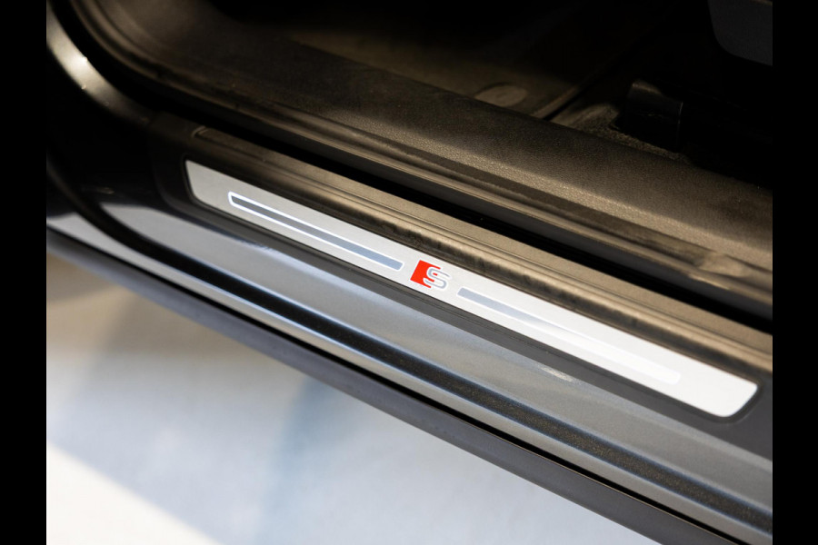 Audi Q5 50 TFSI e S-Line edition SOH 93% / 300pk / Achteruitrij camera / NAP / Dealer onderhouden /
