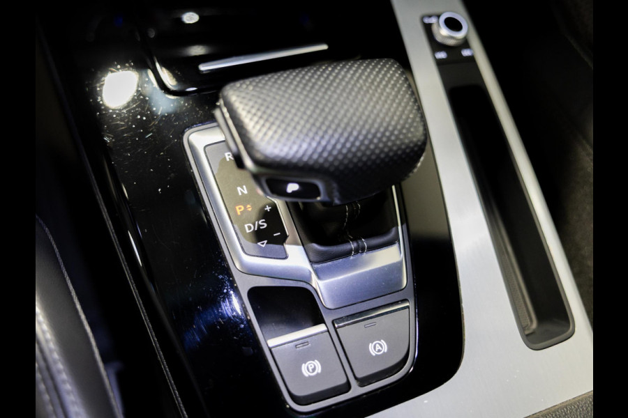 Audi Q5 50 TFSI e S-Line edition SOH 93% / 300pk / Achteruitrij camera / NAP / Dealer onderhouden /