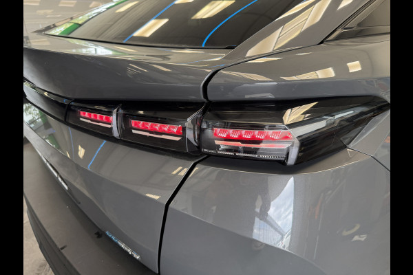 Peugeot 408 1.6 HYbrid Allure 180 EAT8 Navigatie Full-led Adaptive-Cruise