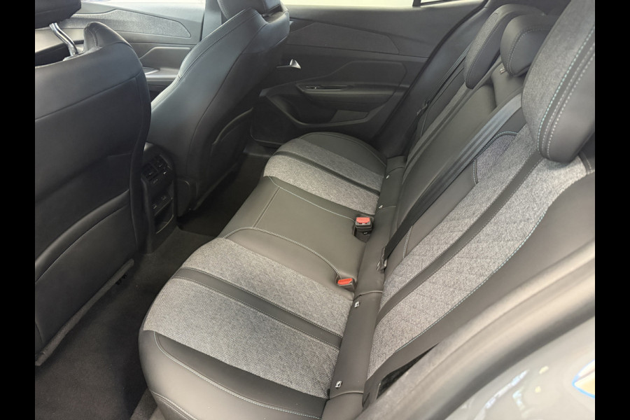 Peugeot 408 1.6 HYbrid Allure 180 EAT8 Navigatie Full-led Adaptive-Cruise