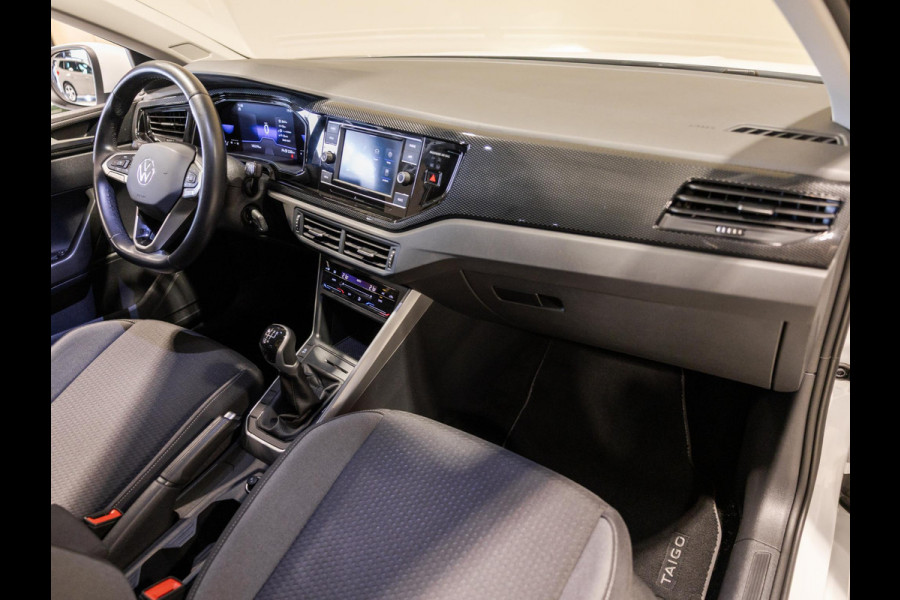 Volkswagen Taigo 1.0 TSI Life / 95pk / Achteruitrij camera / Automatische klimaatregeling / NAP / Dealer onderhouden /