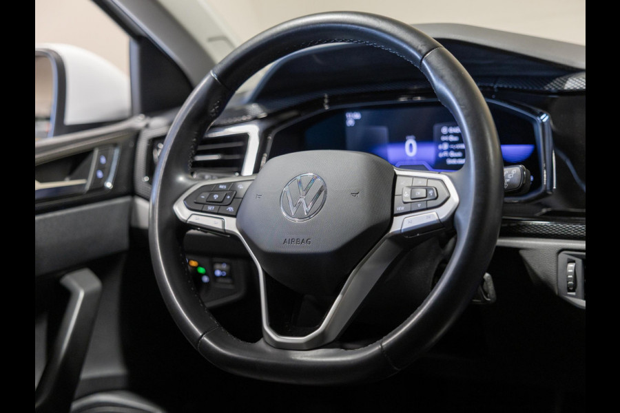 Volkswagen Taigo 1.0 TSI Life / 95pk / Achteruitrij camera / Automatische klimaatregeling / NAP / Dealer onderhouden /