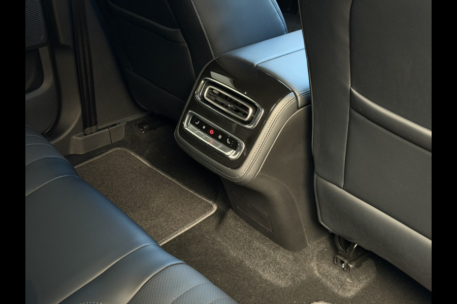Omoda 9 OMODA 9 PREMIUM AWD | 145 KM / TOTAAL MET BENZINE 1000KM ELEKTRISCH | 538 PK | 4WD 4X4