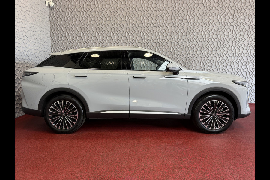 Omoda 9 OMODA 9 PREMIUM AWD | 145 KM / TOTAAL MET BENZINE 1000KM ELEKTRISCH | 538 PK | 4WD 4X4