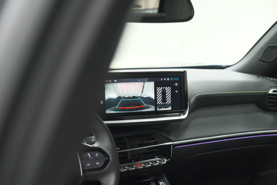 Peugeot 2008 1.2 Hybrid 136 GT | Camera | Apple Carplay | Parkeersensoren | Keyless