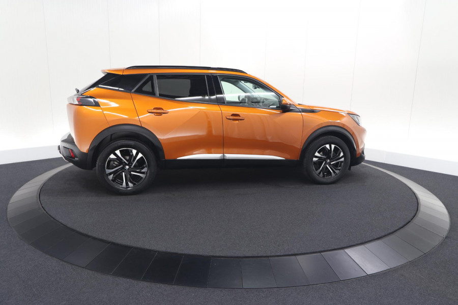 Peugeot 2008 PureTech 130 Allure Pack | Trekhaak | Adaptieve Cruise Control | Camera | Stoelverwarming