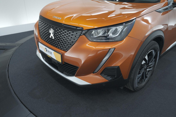 Peugeot 2008 PureTech 130 Allure Pack | Trekhaak | Adaptieve Cruise Control | Camera | Stoelverwarming