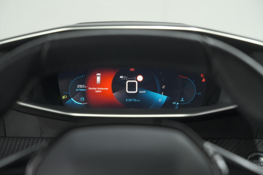 Peugeot 2008 PureTech 130 Allure Pack | Trekhaak | Adaptieve Cruise Control | Camera | Stoelverwarming