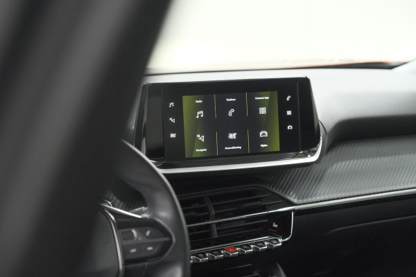 Peugeot 2008 PureTech 130 Allure Pack | Trekhaak | Adaptieve Cruise Control | Camera | Stoelverwarming