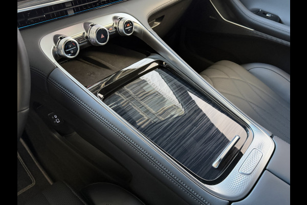 Omoda 9 OMODA 9 PREMIUM AWD | 145 KM / TOTAAL MET BENZINE 1000KM ELEKTRISCH | 538 PK | 4WD 4X4