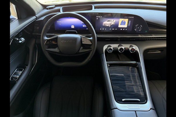 Omoda 9 OMODA 9 PREMIUM AWD | 145 KM / TOTAAL MET BENZINE 1000KM ELEKTRISCH | 538 PK | 4WD 4X4