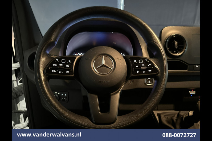 Mercedes-Benz Sprinter 315 CDI 150pk L3H2 Euro6 Airco | Camera | Apple Carplay | Chauffeursstoel | Cruisecontrol Android Auto, Stoelverwarming, 270 Graden Achterdeuren, Bijrijdersbank