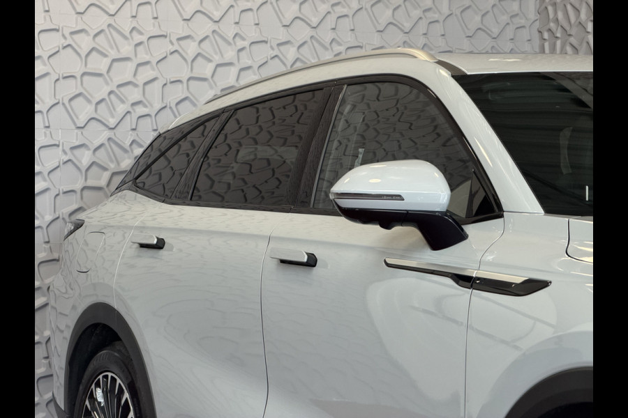 Omoda 9 OMODA 9 PREMIUM AWD | 145 KM / TOTAAL MET BENZINE 1000KM ELEKTRISCH | 538 PK | 4WD 4X4
