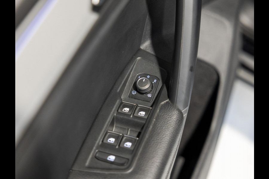 Seat Tarraco 1.5 TSI Style Business Intense / 150pk / Achteruitrij camera / Stoelverwarming / NAP / Dealer onderhouden /