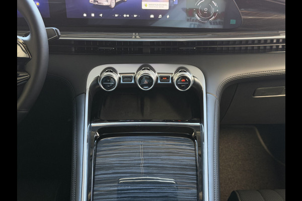 Omoda 9 OMODA 9 PREMIUM TECH GRAY AWD 145 KM ELEC MET BENZINE 1000KM 538 PK | 4WD 4X4