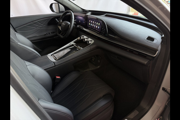 Omoda 9 OMODA 9 PREMIUM TECH GRAY AWD 145 KM ELEC MET BENZINE 1000KM 538 PK | 4WD 4X4